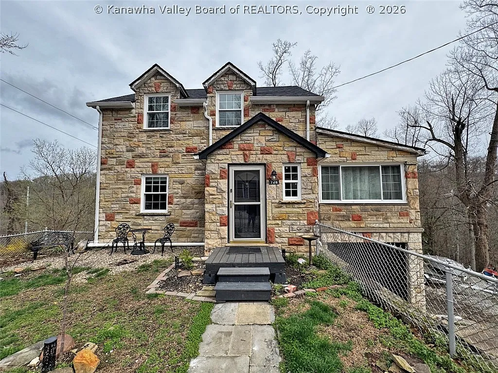 Cozy Two-Bedroom Home with Great Potential