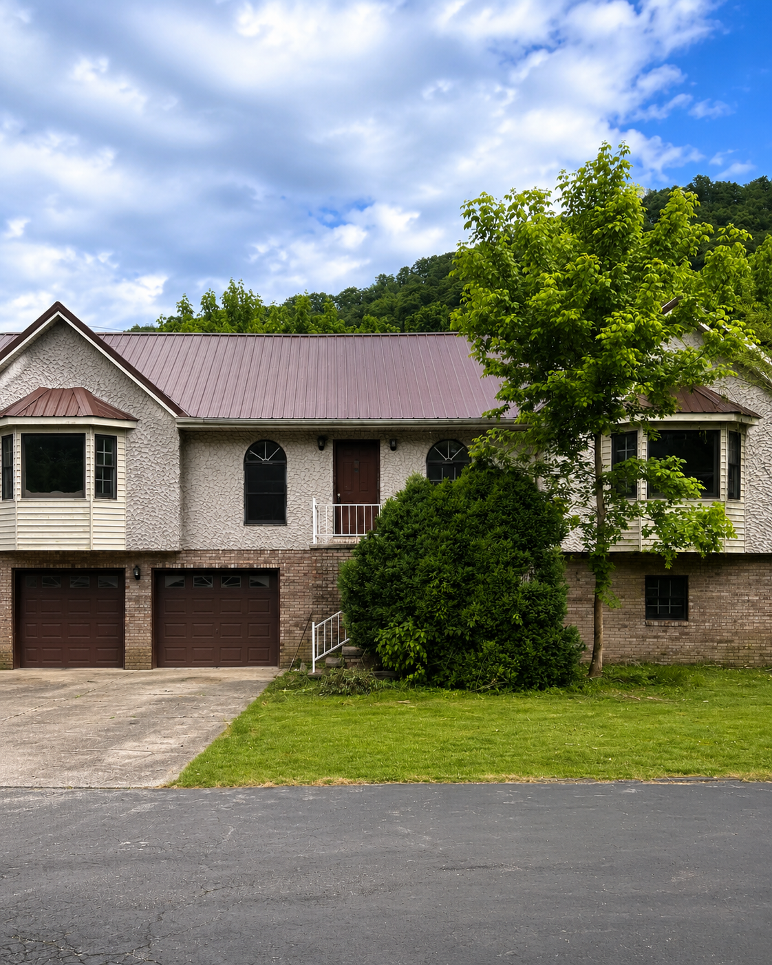 Harold Home With Great Renovation Potential