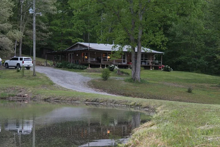 Private Kentucky Log Cabin Retreat on Seventy Four Acres