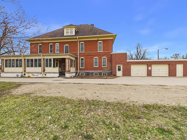 Spacious Character Home in Melrose with Classic Charm and Flexible Living Space