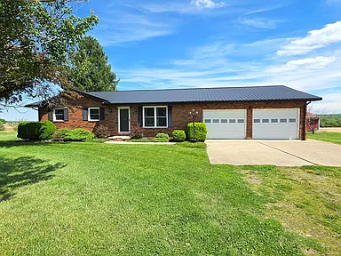 Chillicothe Home with Space, Potential, and a Peaceful Setting