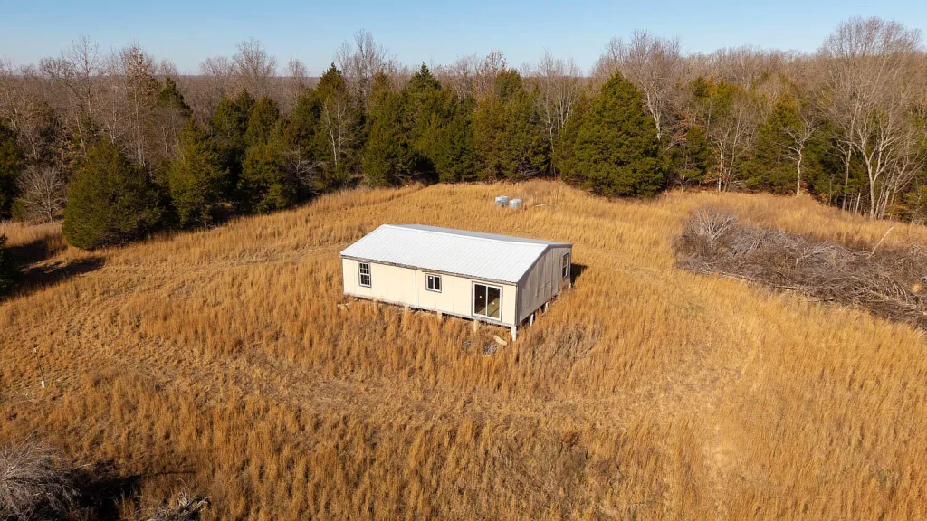 Missouri Country Home on Twenty Acres in Peaceful Alton Setting
