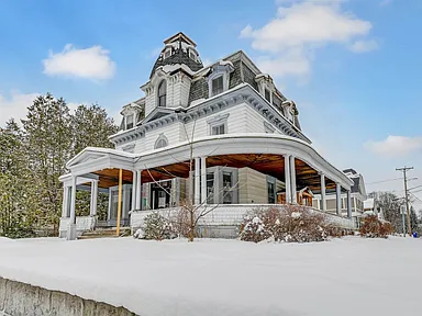 Spacious Vermont Multi-Family Opportunity in St. Johnsbury