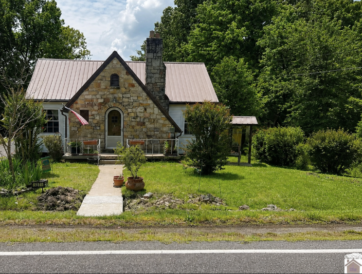 Paducah Home with Easy Charm